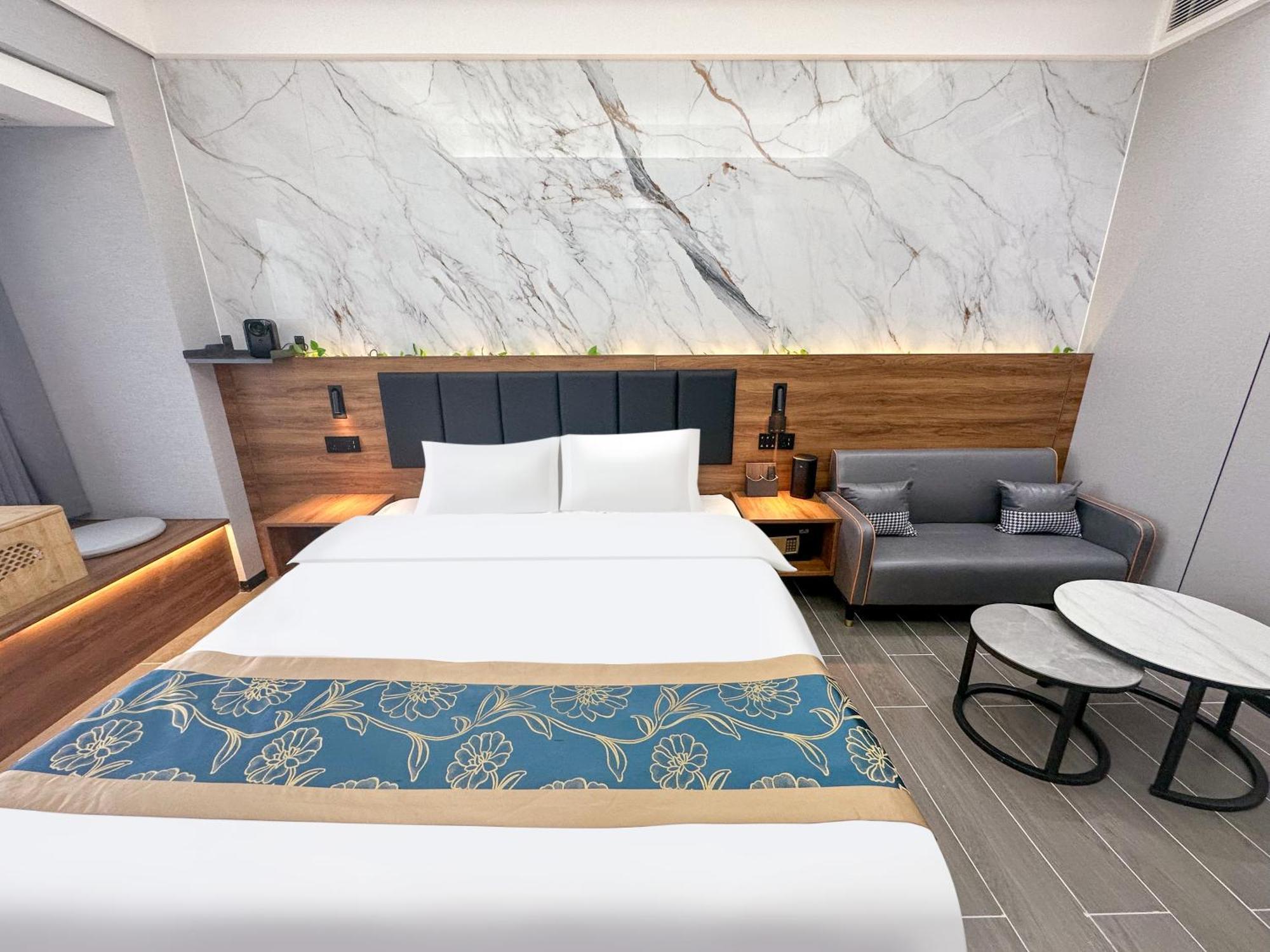 Xingyin Cloudy Hotel Guangzhou Changgang Subway Station - Free Shuttle Bus To Canton Fair Complex During Canton Fair Period Esterno foto